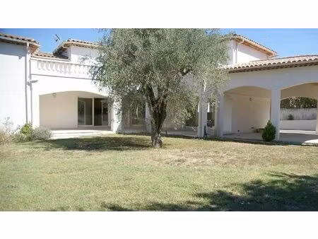 la roquette sur siagne   villa à louer