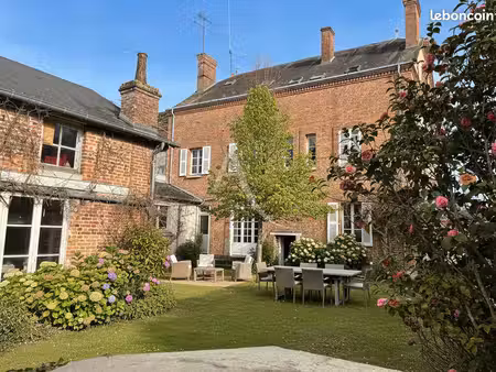maison 12 pièces 242 m²