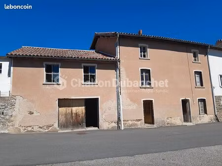 maison de village 173 m² montchal