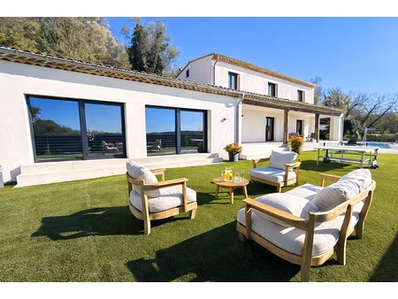 tourrettes sur loup : magnifique villa 5 chambres avec vue m