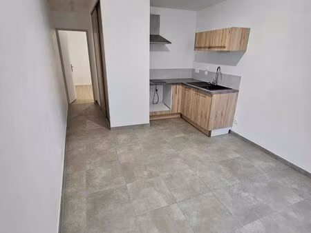 t1 rénové de 28 m² en plein centre-ville