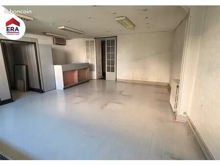 local commercial 50 m² figeac