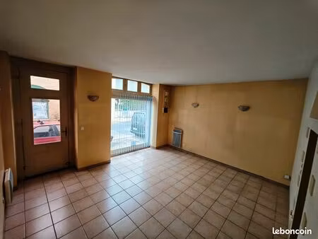 local commercial 40m2