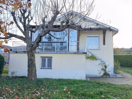maison avec beau jardin à trelins
