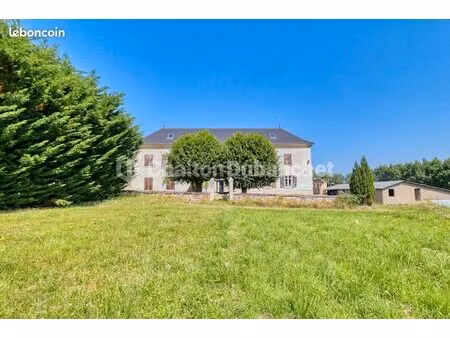 propriété 12 pièces 500 m²