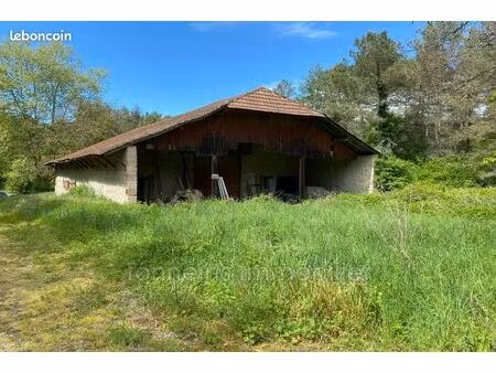 grange 1 pièce 500 m²