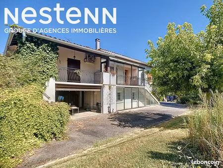 propriété 5 pièces 181 m²