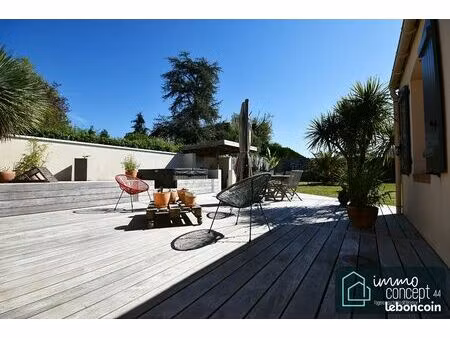 maison 7 pièces 142 m²