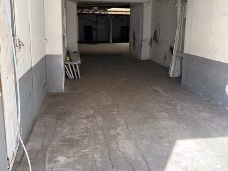 local de 410 m2 à usage de dépôt centre ville jean jaurès saint etienne