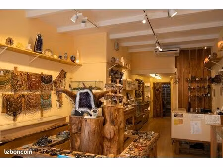 fond de commerce pierres et minéraux