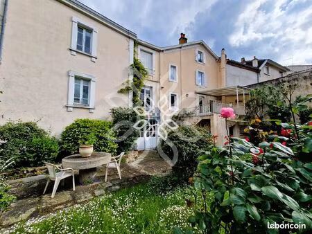 maison de ville 8 pièces 291 m²