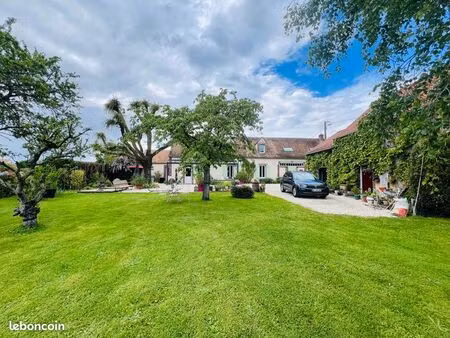 longère rénovée 8 pièces – 4 chambres – 1000 m² – sans vis-à-vis