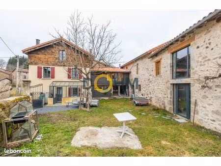 propriété 6 pièces 120 m²