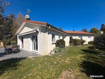 maison plain pied piscine secteur calme