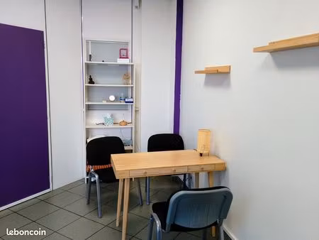 cabinet partagé meublé de 11 m² à louer à orléans