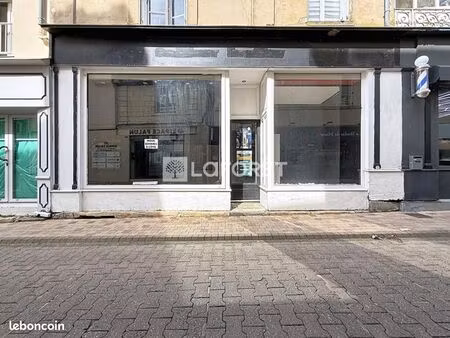 local commercial 45 m²