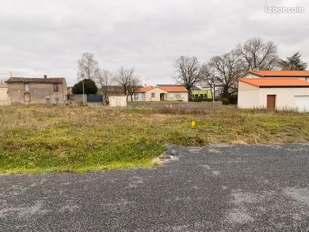 lotissement centre-bourg à la tourlandry : choisissez votre terrain pour construire votre 