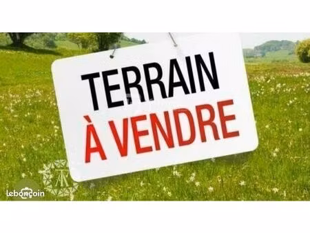 à vendre – terrain 689 m² à saint-chély-d’apcher