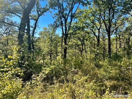 terrain 2 400 m² esclauzels