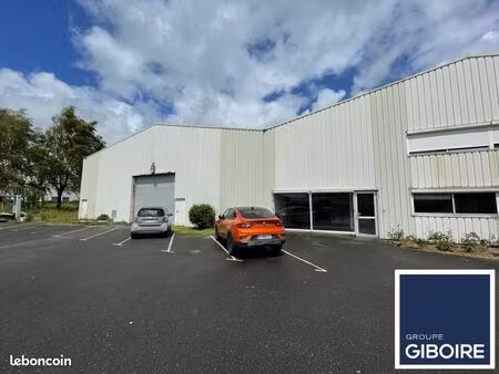 local d'activité 330 m²