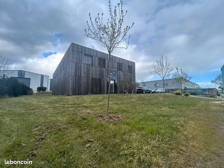 local 500 m² la chevroliere