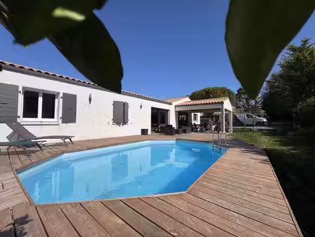 vente maison piscine à chaillevette (17890) : à vendre piscine / 139m² chaillevette