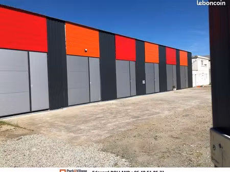 box en location / box à louer / dépot et entrepot / box de stockage à louer / 46 m² / 251 