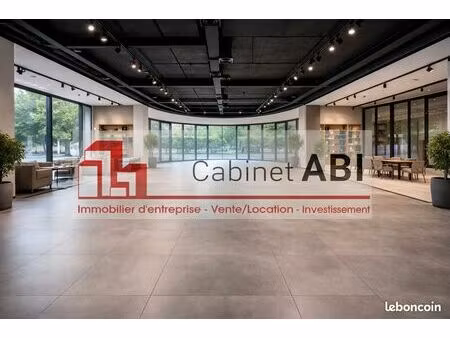 local commercial 1180 m² angers