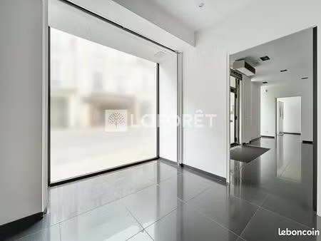 local commercial 95 m² angers