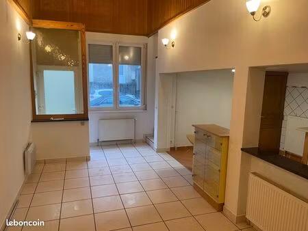 ideal invest. locatif / f3 rénové/ locataire en place / rentabilité 7%