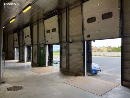 ? entrepôt logistique ou production avec quais – 1500 m² + mezzanine 500 m²