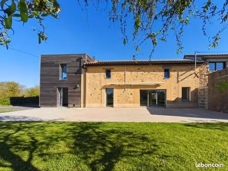 longère 4 pièces 166 m²