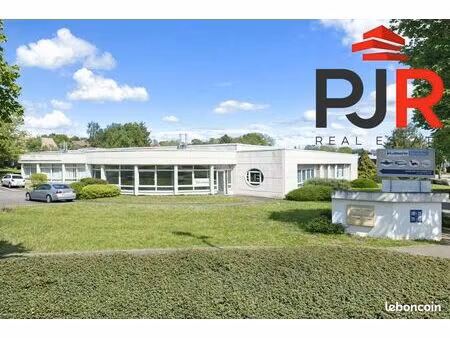 bureaux 303 m² ludres