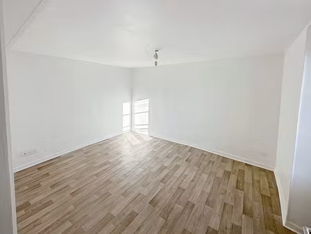 location appartement 2 pièces 31.28 m² à guignes (77390)  614 €