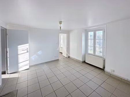 location appartement 2 pièces 31.28 m² à ozouer-le-voulgis (77390)  614 €