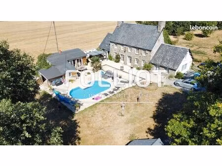longère 9 pièces 211 m²