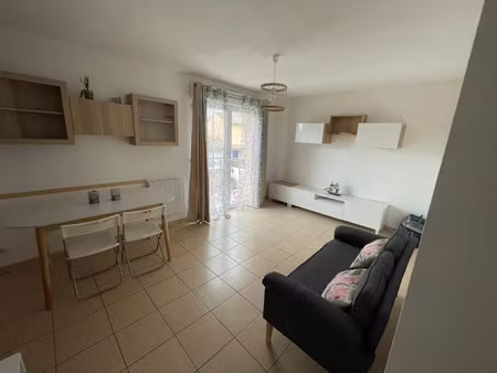 location meublée appartement 3 pièces 54 m² à pontonx-sur-l'adour (40465)  650 €