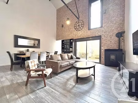loft 4 pièces 146 m²