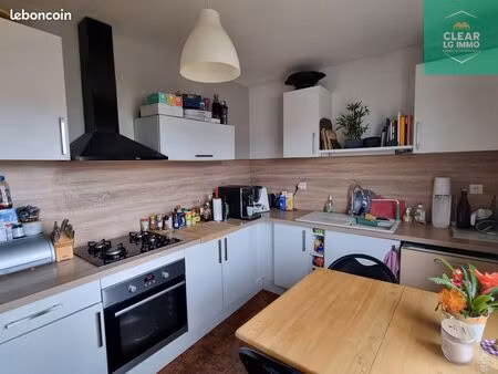 maison 6 pièces 140 m²