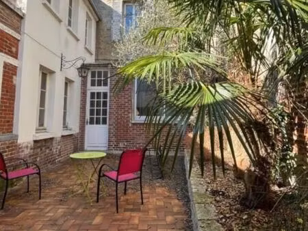 maison 7 pièces 237 m²