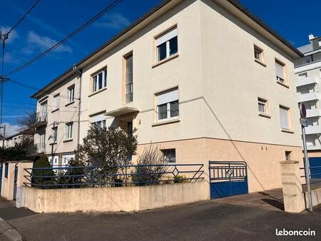 immeuble 13 pièces 280 m²
