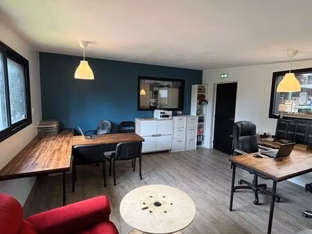 bureau privatif équipé à louer – 16 m² – larmor-plage (kerohas)