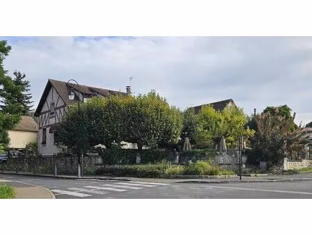 local commercial restaurant  terrasse  appartement