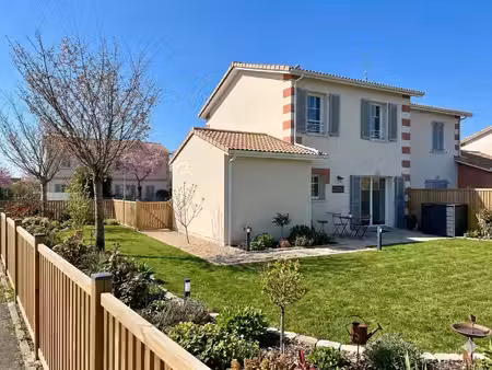 exclusivité : charmante maison t4 à arès – quartier de la lande