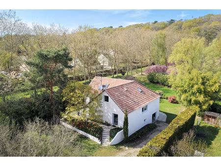 maison de plain pied en l - 5 chambres - sous sol total - te