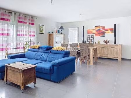 vente maison à saint-étienne-en-coglès (35460) : à vendre / 105m² saint-étienne-en-coglès