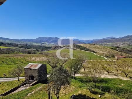 maison de village avec jardin et vue panoramique région nyons