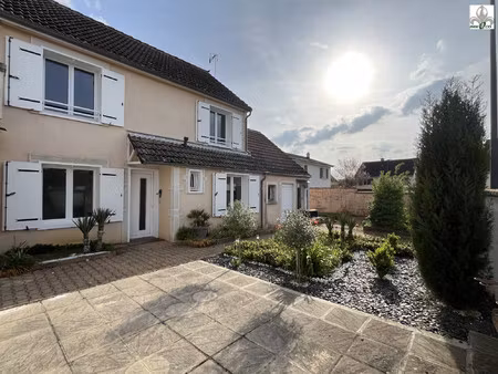 maison avec 4 chambres et jardin à 5 min de beaune