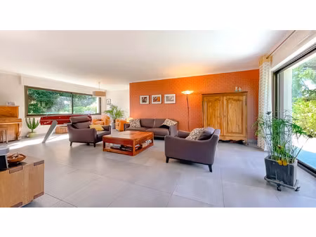 maison d'architecte rare et lumineuse environ 200 m2 - yvr