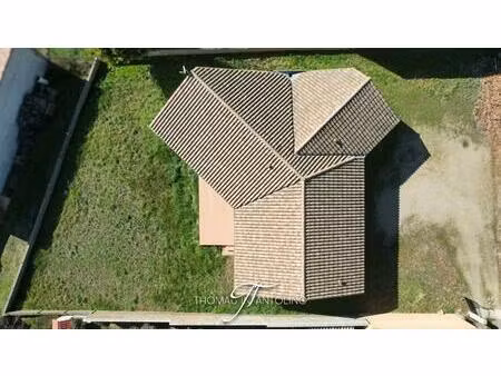 en exclusivite - maison 4 faces - 4 chambres - bureau - garage